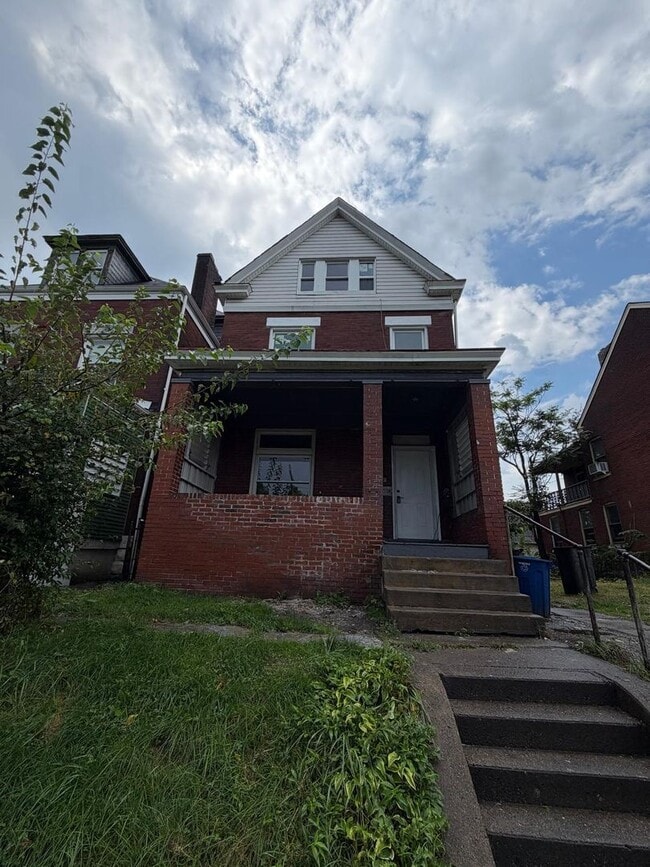 Building Photo - 7122 Idlewild St