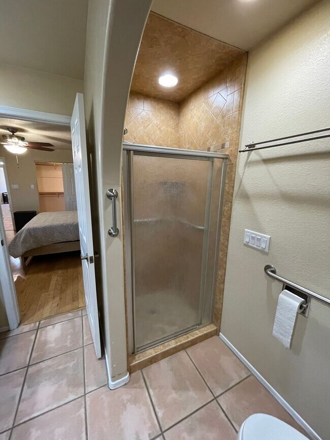 Building Photo - OFFERED FURNISHED OR UNFURNISHED - With view of the Yuma valley!