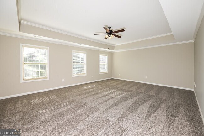 Building Photo - 2048 Woodland Brook Dr