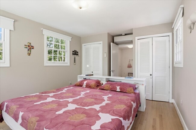 Building Photo - 3221 Coquelin Terrace