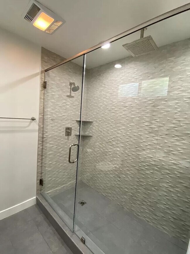 Building Photo - 4 Rent now at Calvena Drive