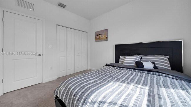 Building Photo - 11851 SW 246 Terrace