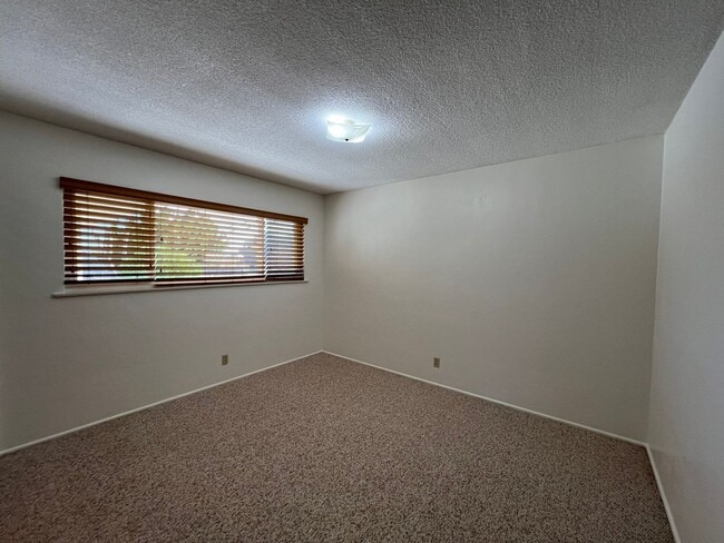 Building Photo - 2280 Del Norte St