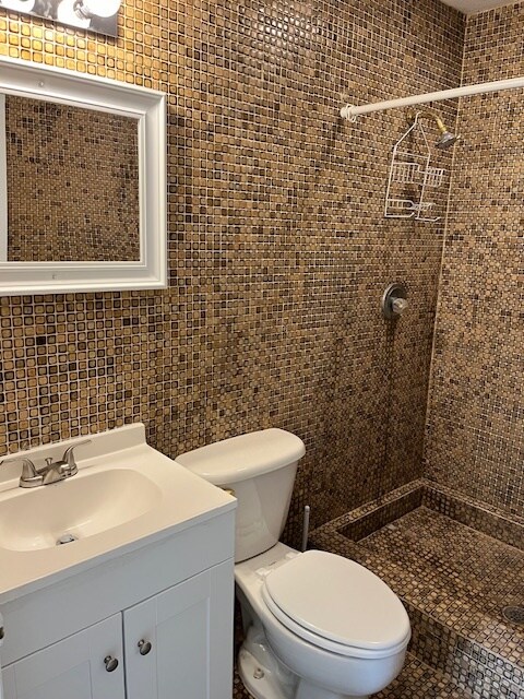 Building Photo - 3142 SE Hawthorne St