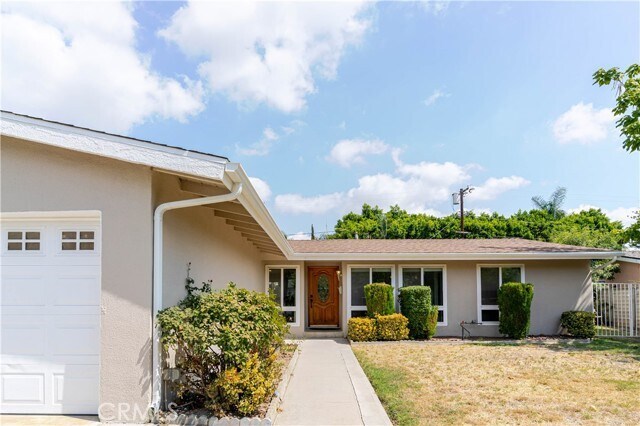 Building Photo - 9518 Ruffner Ave
