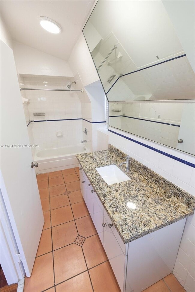 Building Photo - 3171 Virginia St