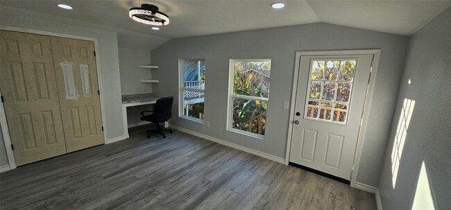 Building Photo - 2634 Tidewater Dr