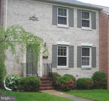 Building Photo - 9518 Hunt Square Ct