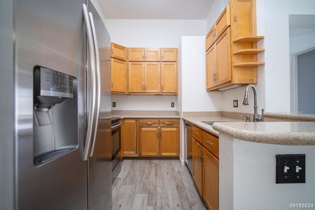 Building Photo - 2bd / 2ba Condo in the Arbors community in Ewa Beach