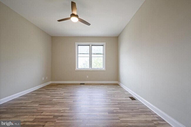 Building Photo - 2350 NJ-33