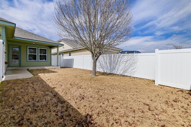 Building Photo - 18421 Tallgrass Prairie Dr