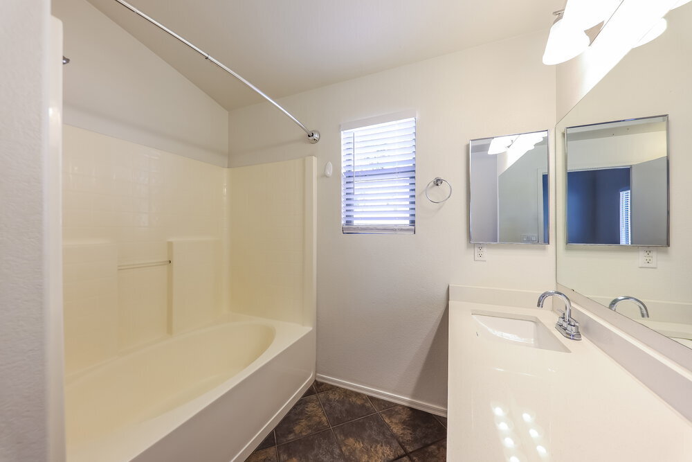 Building Photo - 16214 N 162nd Dr