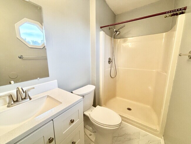 Building Photo - Gorgeous 3 Bedroom Home In Virginia Beach