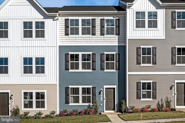 Primary Photo - 403 18th Ave