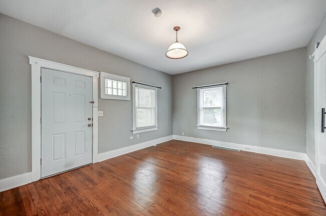 Building Photo - 5316 Markey Rd