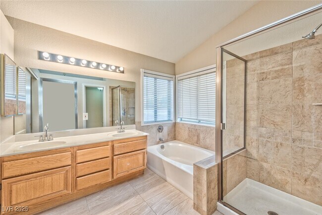 Building Photo - 1051 Overture Dr