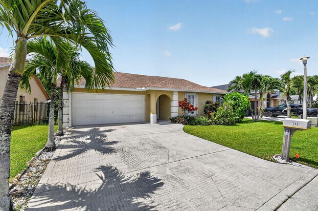 Building Photo - 1080 Salmon Isle