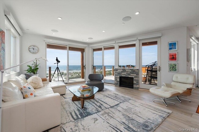 Building Photo - 11 Michigan St