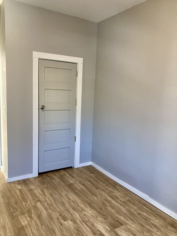 Building Photo - 49 Linden St