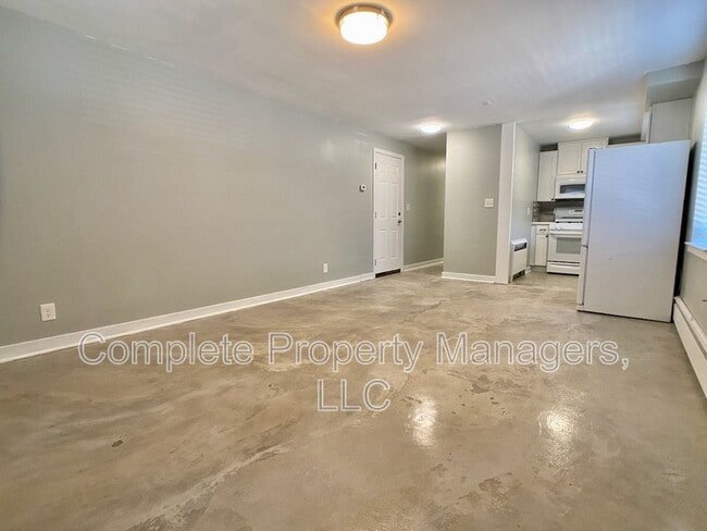 Building Photo - 424 Bridge Ave