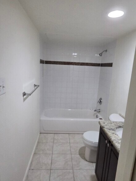 Building Photo - 2202 East Crosby Road