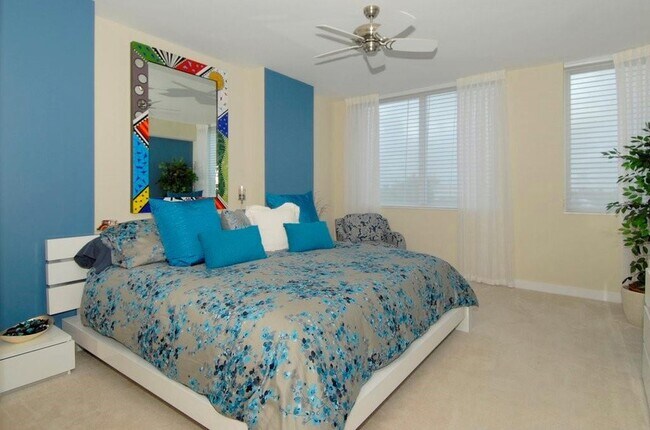 Building Photo - 2821 N Ocean Blvd