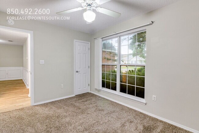 Building Photo - 917 Claeven Cir