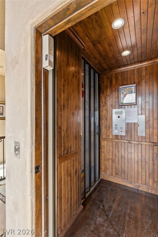 Building Photo - 1139 Brown Hill Ct