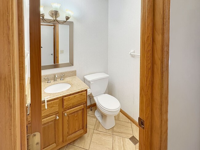 Building Photo - 1839 Valley Ridge Trail S
