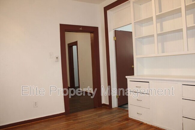 Building Photo - 1312 Francisco St