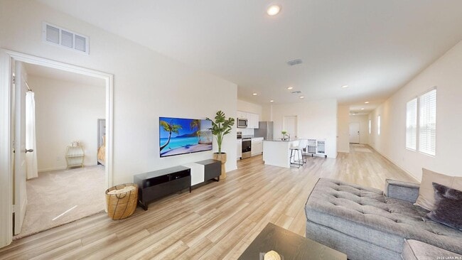 Building Photo - 5814 Lilac Lndg