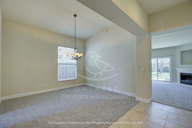 Building Photo - Fantastic Floorplan, great location in Woodland 4+ bedroom, 2 bthm available ASAP