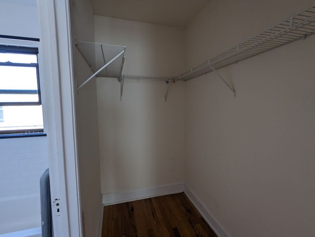 Building Photo - 2649 N Spaulding Ave