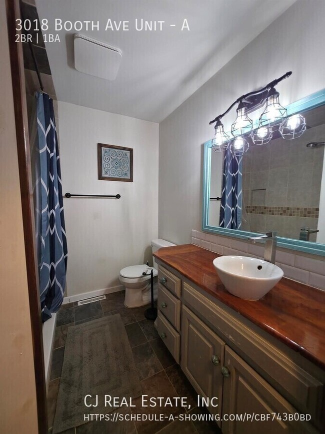 Building Photo - 3018 Booth Ave