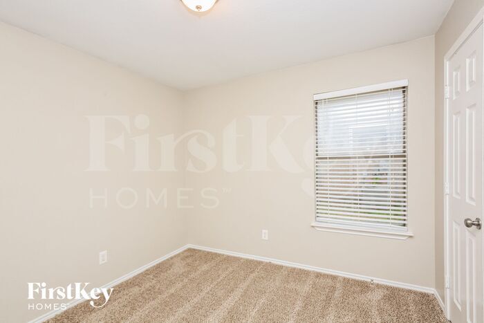 Building Photo - 960 Carlin Ln