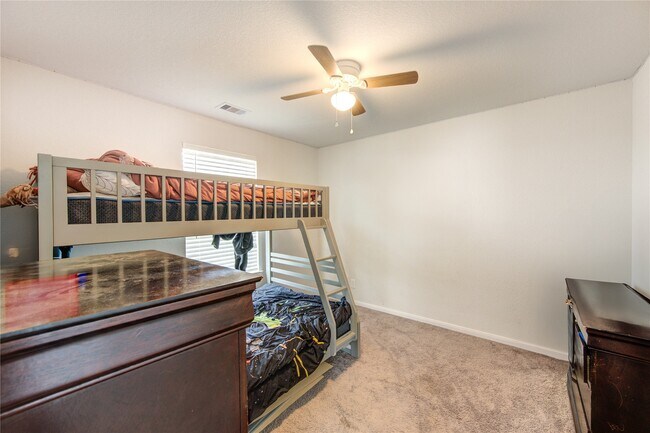 Building Photo - 20951 New Proper Dr