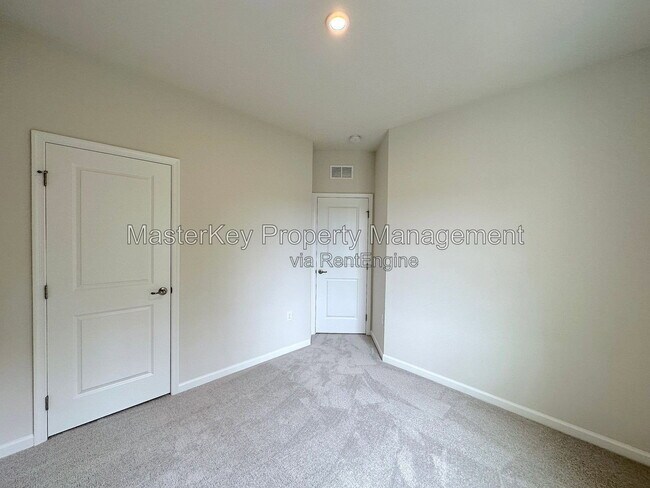Building Photo - 1018 Kentlands Dr