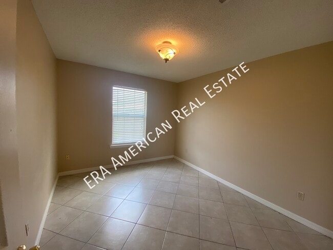 Building Photo - 3354 La Leyenda Ct