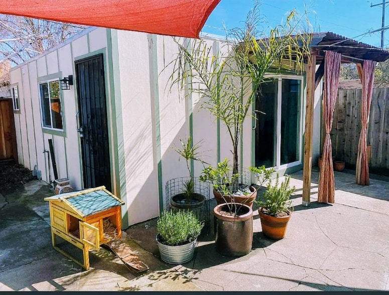 Building Photo - 1 Napa St