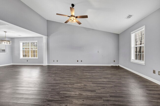 Building Photo - BEAUTIFULLY RENOVATED TWO BEDROOM IN CHAPIN