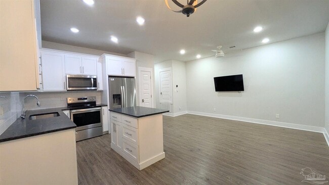 Building Photo - 226 Junction Ave