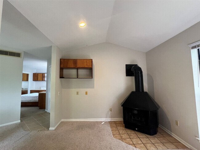 Building Photo - 7901 Cambridge St