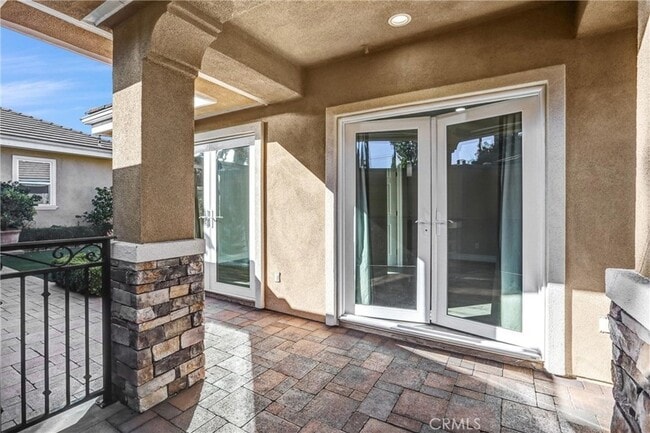 Building Photo - 3329 E Virginia Ave