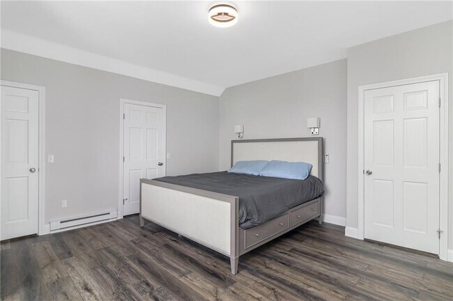 Building Photo - 53 River Run Rd