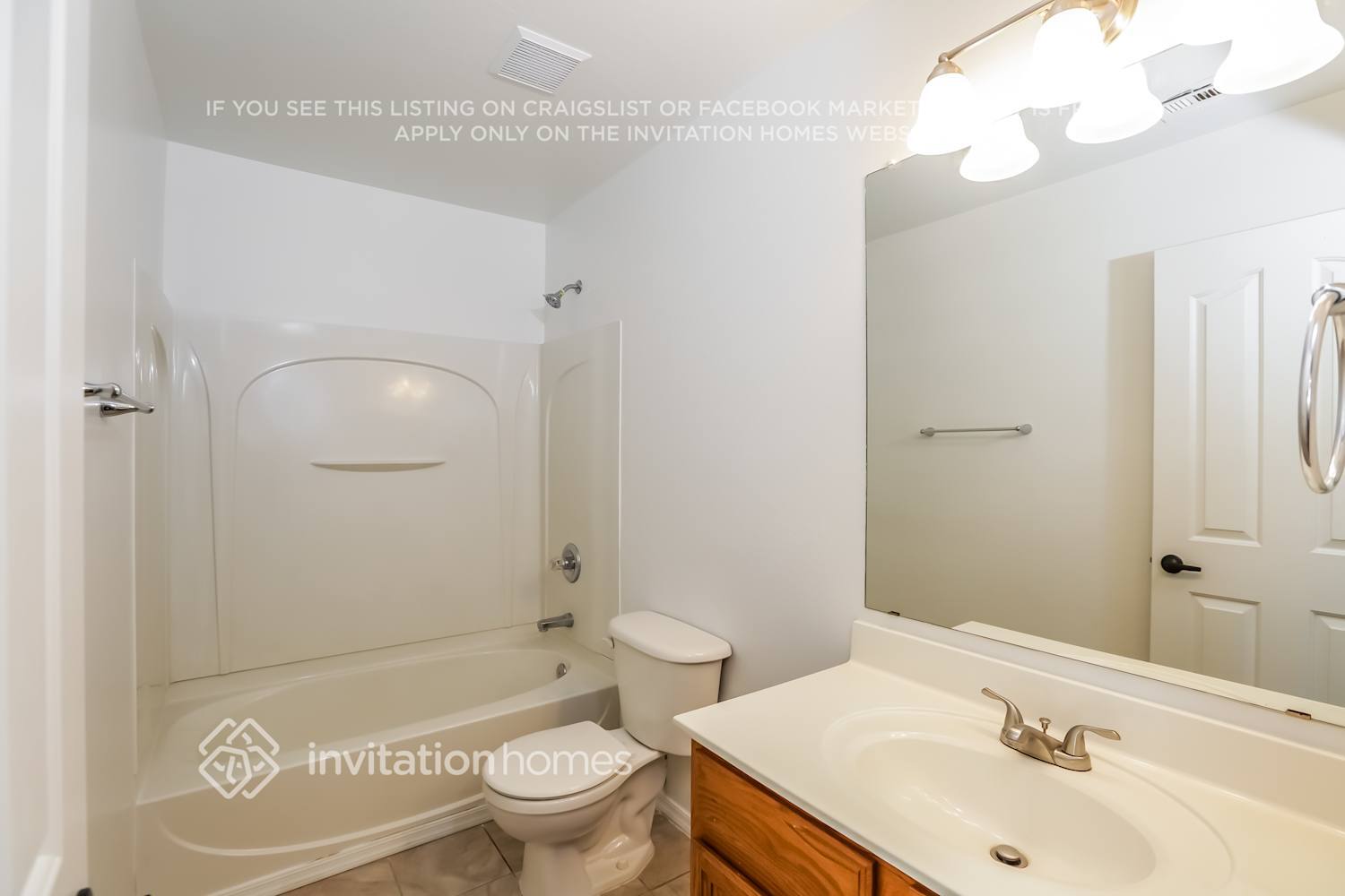 Building Photo - 4013 W Pollack St
