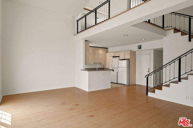 Building Photo - 923 Euclid St
