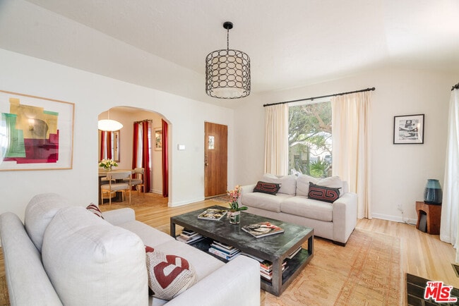 Building Photo - 1311 Maple St