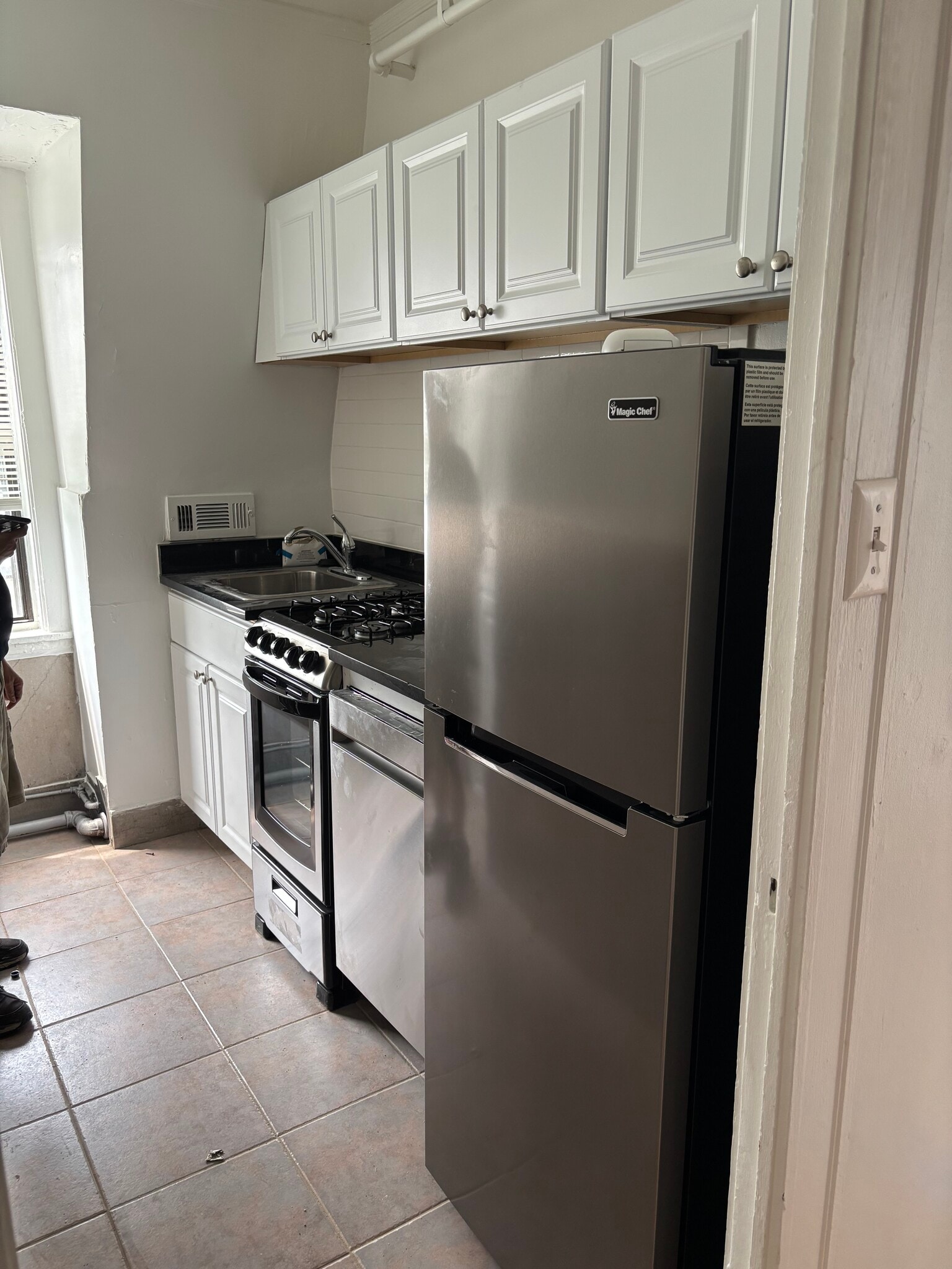 Building Photo - 75 Westland Ave