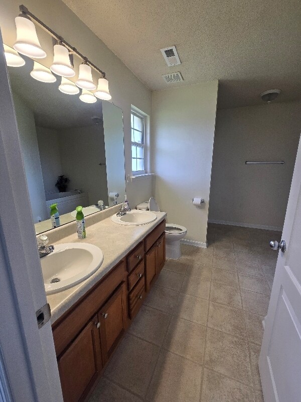 Building Photo - 101 Herrick Dr SW