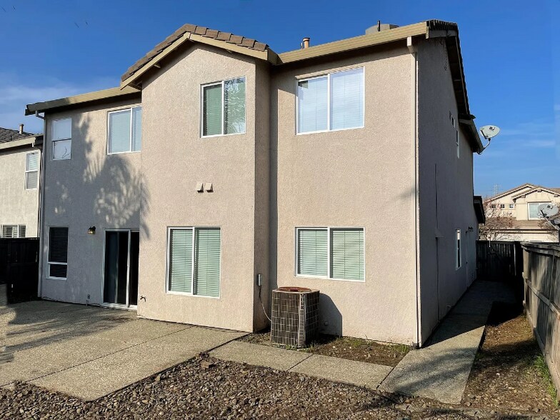 Building Photo - 9649 Anton Oaks Way